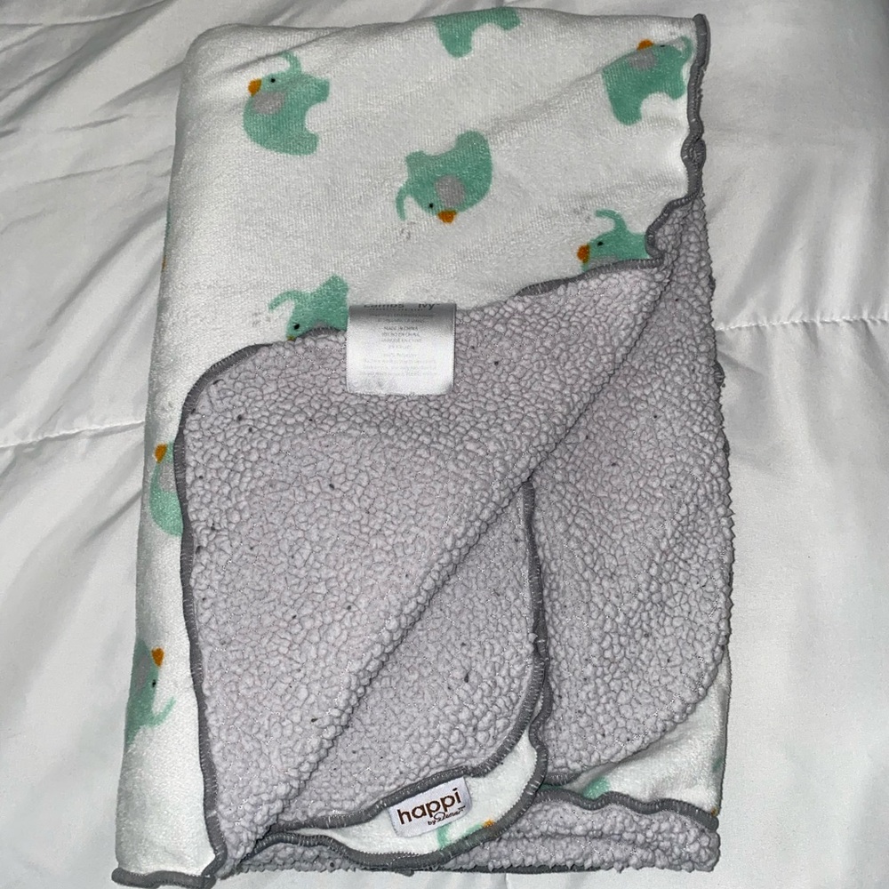 🤩4/$15🥳 
elephant baby blanket